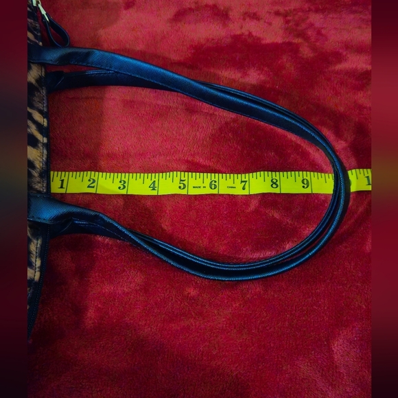 Michael Kors Kelsey Large Leopard Print Nylon Tote Bag - Brown and Black - Picture 9 of 13